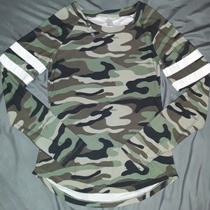 Long sleeve camo shirt.